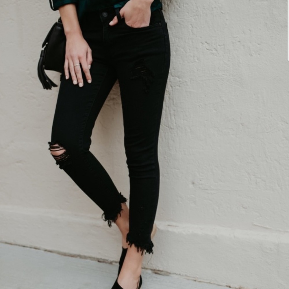 VICI Frayed Ankle Skinny Jeans